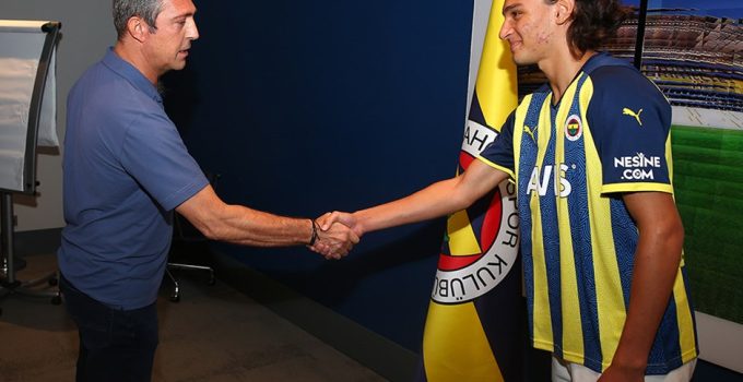 Fenerbahçe’de Bir Ayrılık Daha
